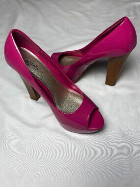 City Streets Women’s Marley Hot Pink Patent Peep Toe Platform Heels | US Size 7